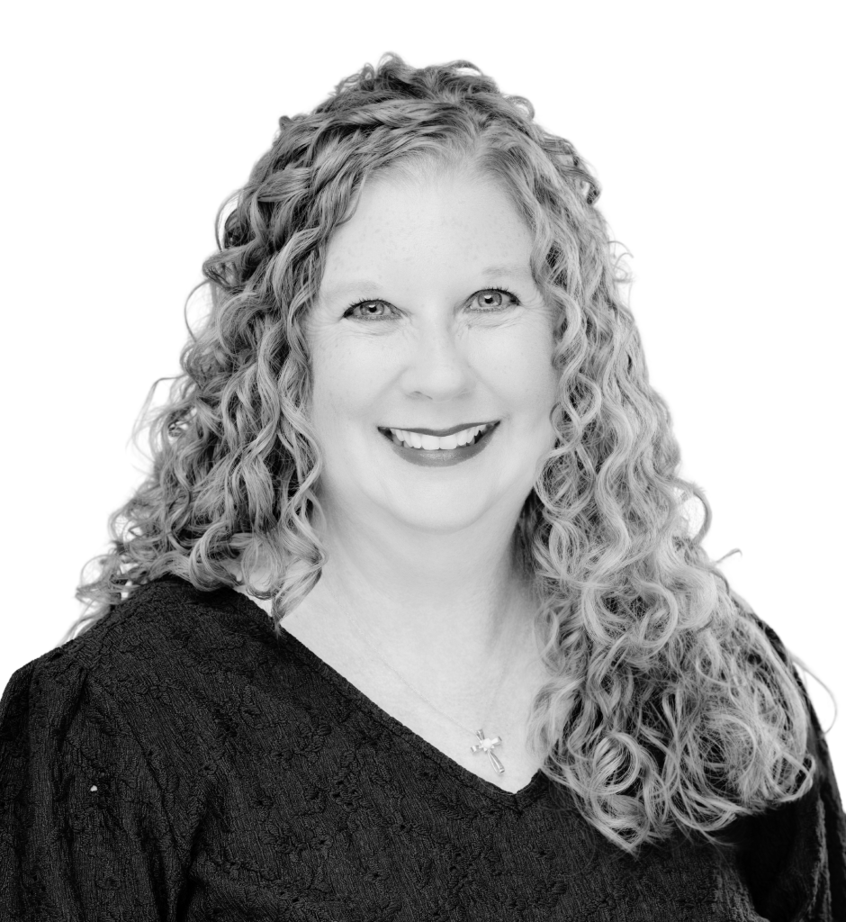 Head shot of Jennifer Gruebner, Director of Sales & Marketing, Just Right! Destination Management